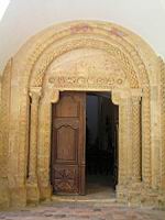 Paray-le-Monial - Basilique du Sacre-Coeur - Cloitre, Porche